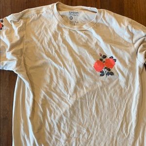 T-shirt worn once in really good condition